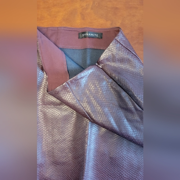 Dynamite leather snakeskin feel skirt - Picture 2 of 3